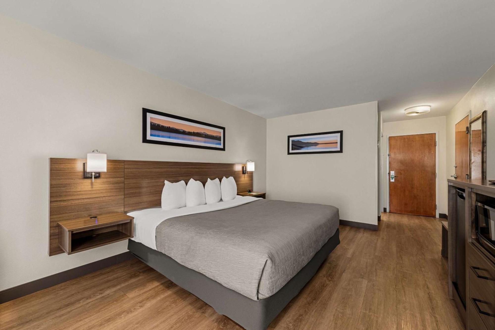 Quality Inn & Suites Matthews - Charlotte Exterior photo